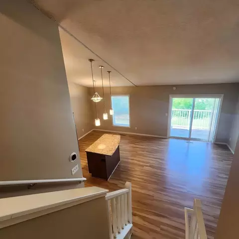 869 Wescott Sq, Eagan, MN 55123 photo 6