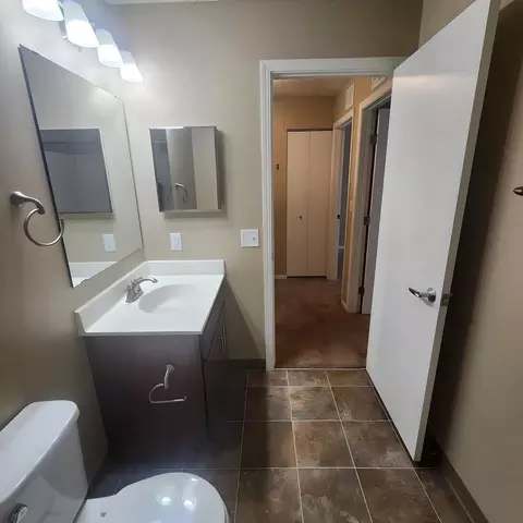 869 Wescott Sq, Eagan, MN 55123 photo 32