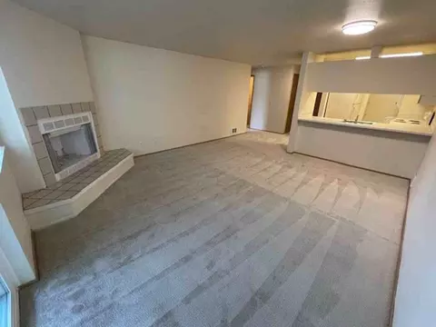 11725 15th Ave NE, Seattle, WA 98125