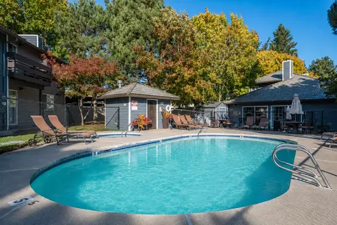 16804 SE Powell Blvd, Portland, OR 97236