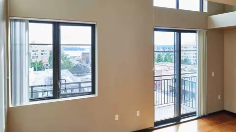 2312 3rd Ave, Seattle, WA 98121 photo 3
