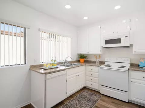 4 Austin, Irvine, CA 92604 photo 8