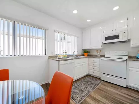 4 Austin, Irvine, CA 92604 photo 7