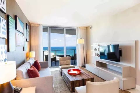 4011 S Ocean Dr, Hollywood, FL 33019