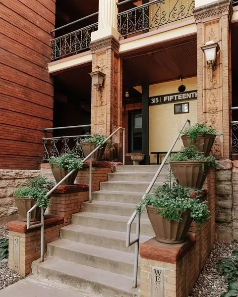 307 W 15th St, Minneapolis, MN 55403