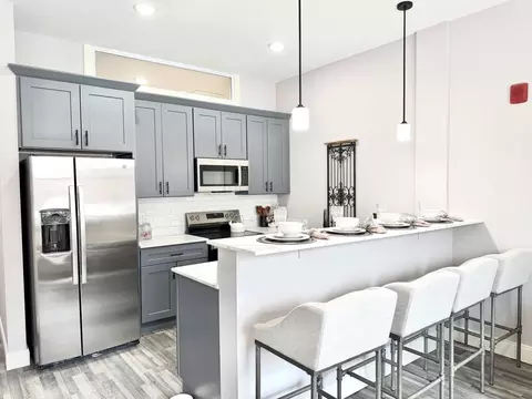 1555 Elm St, Manchester, NH 03101