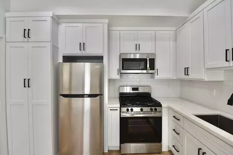 6152 Woodman Ave, Los Angeles, CA 91401
