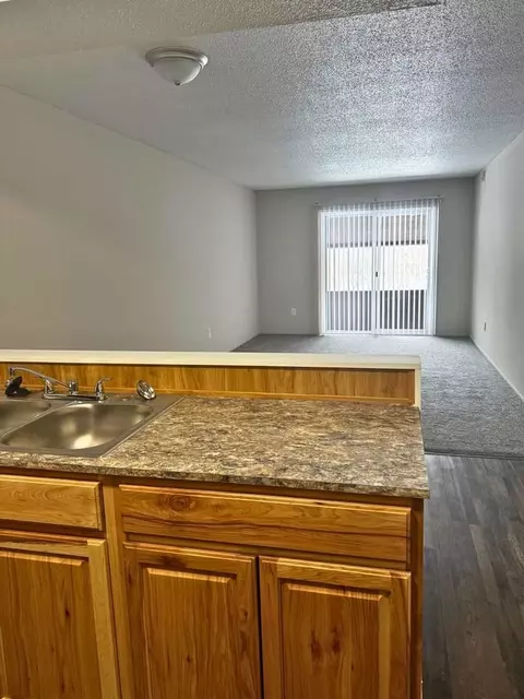 101 Canal Rd, Hebron, OH 43025
