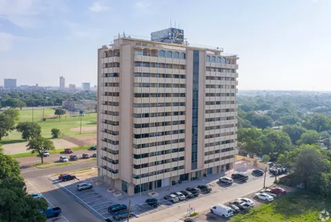 1617 27th St, Lubbock, TX 79411