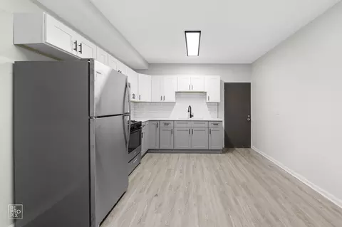 7316 S Jeffery Blvd, Chicago, IL 60617