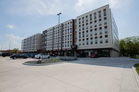 1621 University Dr S, Fargo, ND 58103