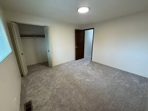 1110 Leigh St, Eugene, OR 97401 photo 10