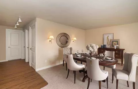907 Aberdeen Ave NE, Renton, WA 98056