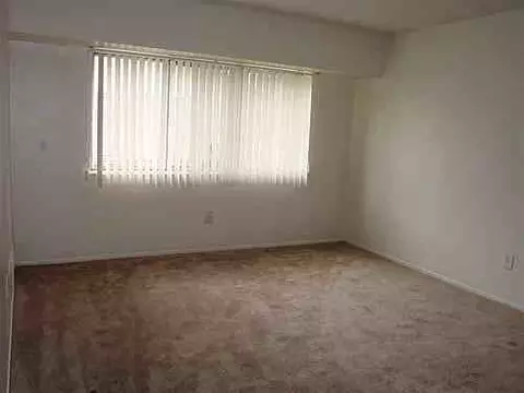 7236 Rutland St, Detroit, MI 48228 photo 5