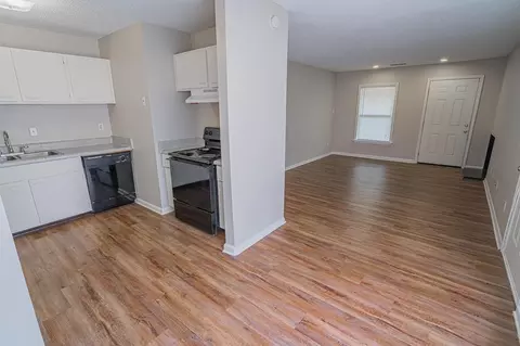 3350 Hickory Hill Rd, Memphis, TN 38115 photo 3