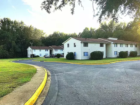 100 Eastland Dr, Woodruff, SC 29388
