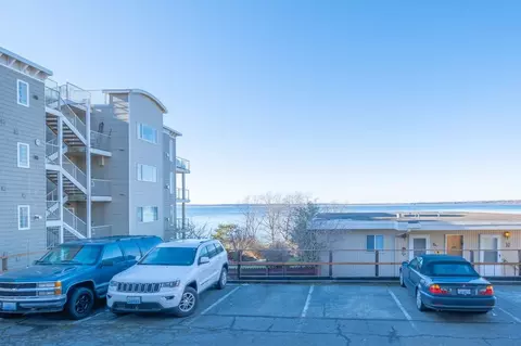 490 S State St, Bellingham, WA 98225