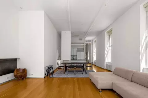 200 E 11th St, New York, NY 10003
