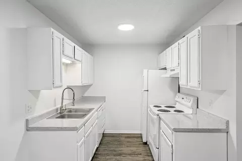 200 E Wilson St, Spring Hill, KS 66083