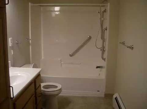 103 E Quincy St, Hancock, MI 49930 photo 7