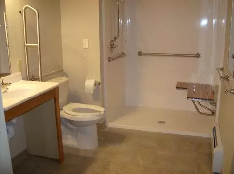 103 E Quincy St, Hancock, MI 49930 photo 5