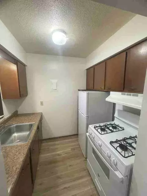 765 Russell Rd, Waterloo, IA 50701