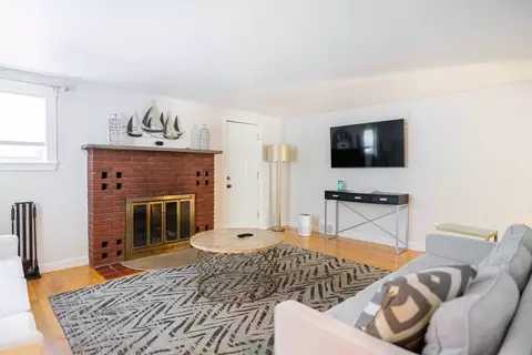 253 Main St, Wayland, MA 01778