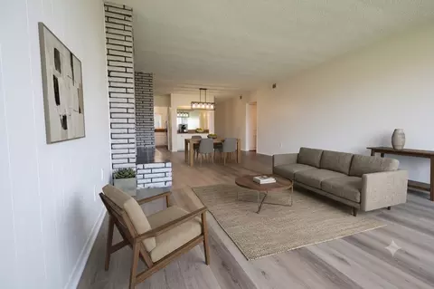 488 W Duarte Rd, Arcadia, CA 91007 photo 2