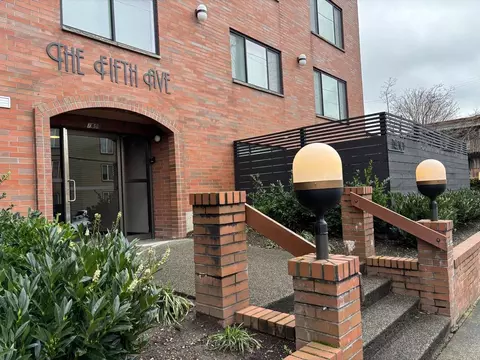 7400 5th Ave NE, Seattle, WA 98115
