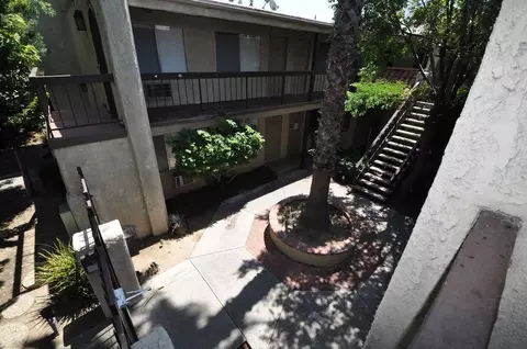 13846 Sherman Way, Los Angeles, CA 91405