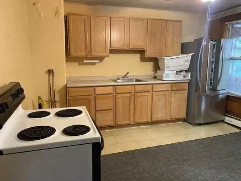 8 Union St, Windsor, VT 05089