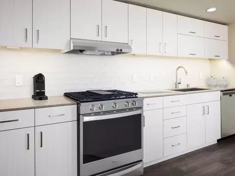 210 Wall St, Seattle, WA 98121 photo 18