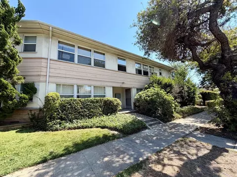 2111 Huntington Dr, South Pasadena, CA 91030