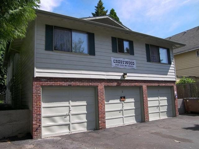 2125 NE Couch St, Portland, OR 97232