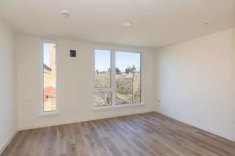 4205 SW Genesee St, Seattle, WA 98116