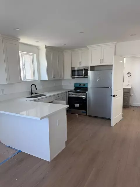 8110 Avalon Blvd, Los Angeles, CA 90003 photo 4