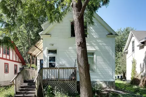 1075 24th Ave SE, Minneapolis, MN 55414