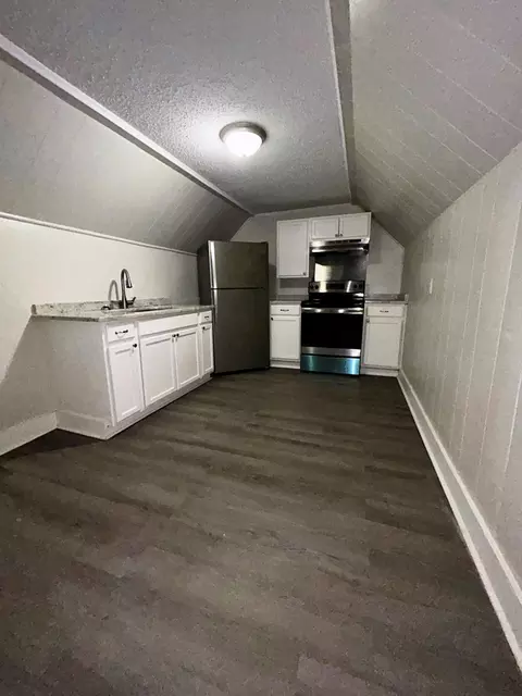 1968 Clinton Ave, Mobile, AL 36617