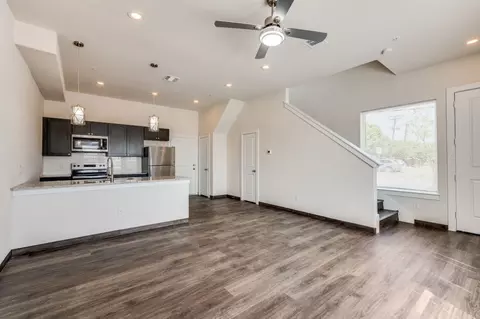 710 Benge Dr, Arlington, TX 76013