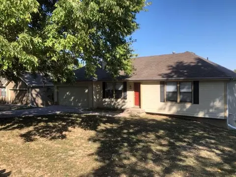 1321 NE 39th St # A, Kansas City, MO 64116