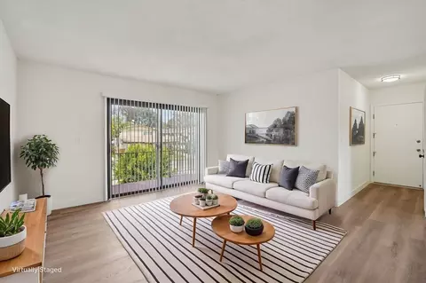 8200 W Manchester Ave, Los Angeles, CA 90293