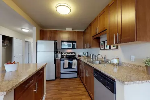 898 137th Ave NE, Bellevue, WA 98005 photo 12