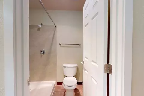 898 137th Ave NE, Bellevue, WA 98005 photo 10