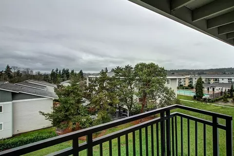 898 137th Ave NE, Bellevue, WA 98005 photo 11