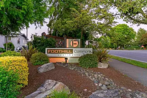 898 137th Ave NE, Bellevue, WA 98005 photo 5