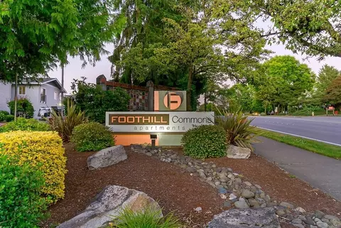 898 137th Ave NE, Bellevue, WA 98005 photo 5