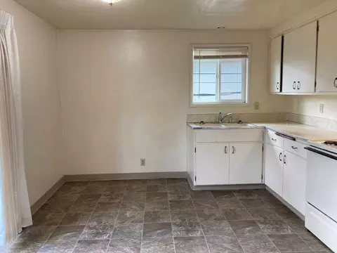 725 W 4th Aly, Eugene, OR 97402 photo 2