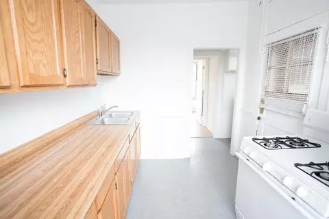 5034 S Woodlawn Ave, Chicago, IL 60615