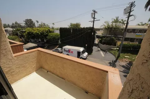 3128 Overland Ave, Los Angeles, CA 90034