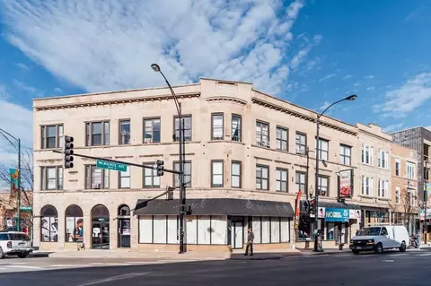3001 N Central Park Ave, Chicago, IL 60618